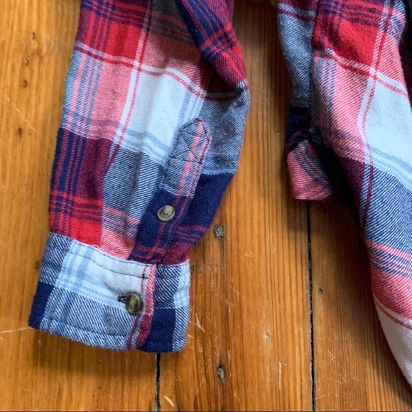 AE💕 Plaid Button Down Flannel Shirt Cowgirl Top - Picture 8 of 9